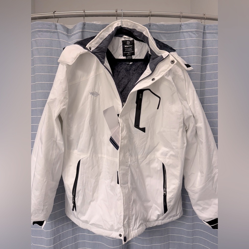 NWT White wantdo snow coat. 2x